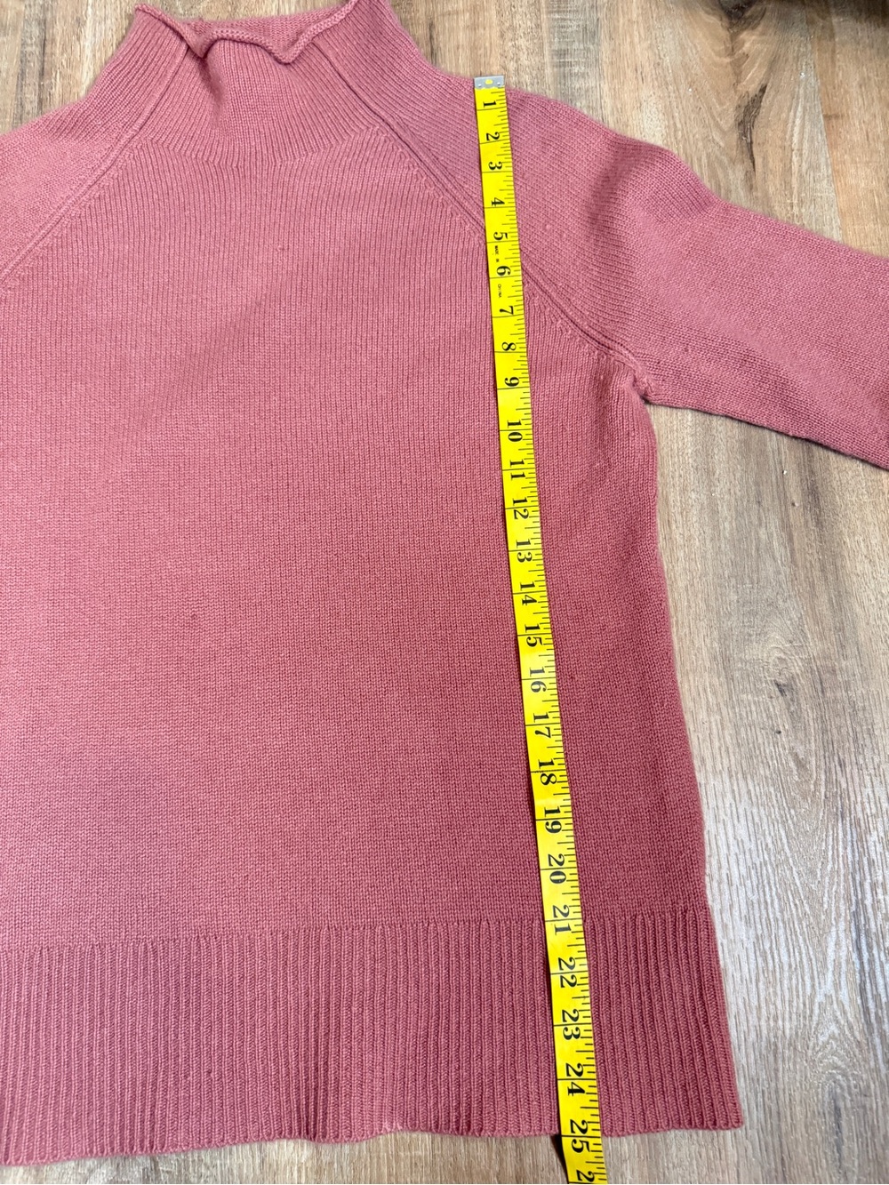 Theory 100% Cashmere Mock Neck Sweater Pink  M - Picture 9 of 10